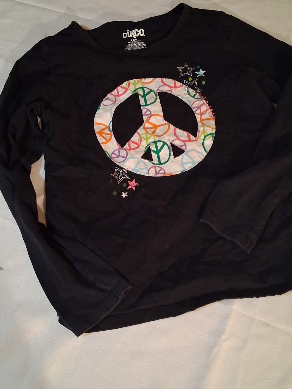 Circo Black Long-Sleeve Tee with Multicolor Peace Sign L 260903